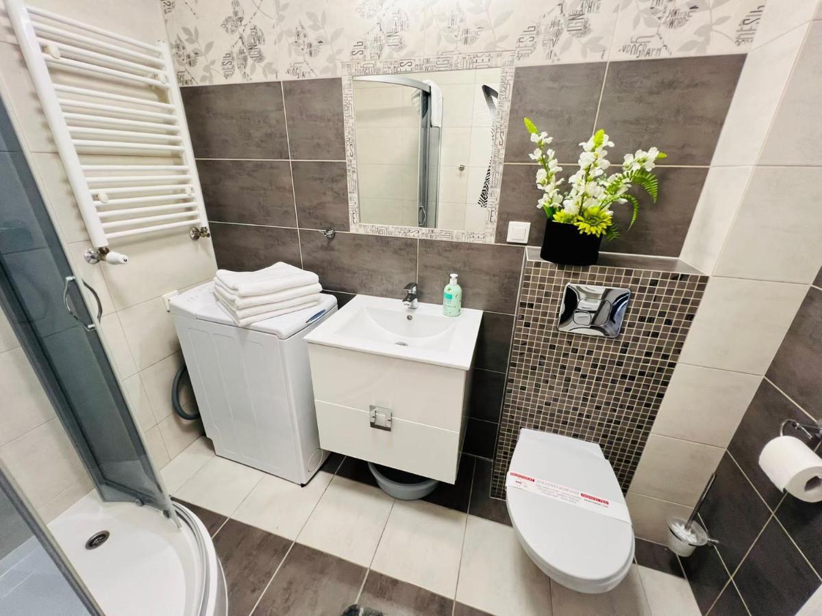 Apartament Eva 2 Jelenia Góra Buitenkant foto